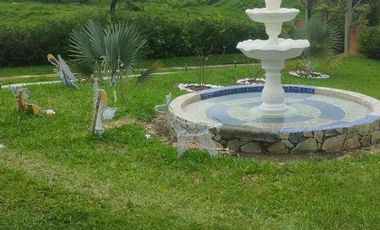 Vendo o permuto Finca de media cuadra