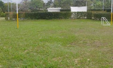 Vendo o permuto Finca de media cuadra