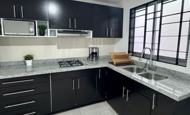 ¡Casa Amueblada en Renta en Privada Jardines de Hacienda!