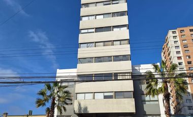 SE VENDE OFICINA EN EDIFICIO DHARMA.