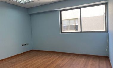 SE VENDE OFICINA EN EDIFICIO DHARMA.