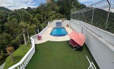 Arriendo casa campestre en Pereira