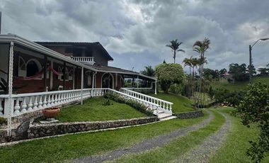 Arriendo casa campestre en Pereira