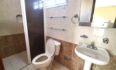 Venta de Casa de 2 niveles en privada de 8 unidades acceso controlado Fracc. Joyas de Mocambo, Boca del Rio Ver