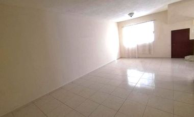 Venta de Casa de 2 niveles en privada de 8 unidades acceso controlado Fracc. Joyas de Mocambo, Boca del Rio Ver