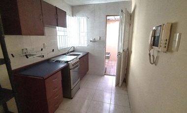 Venta de Casa de 2 niveles en privada de 8 unidades acceso controlado Fracc. Joyas de Mocambo, Boca del Rio Ver