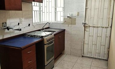 Venta de Casa de 2 niveles en privada de 8 unidades acceso controlado Fracc. Joyas de Mocambo, Boca del Rio Ver