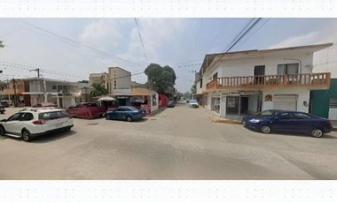 Casa Familiar en venta C. Tito Livio Enríquez  Comalcalco Tabasco/ Recuperacion Bancaria