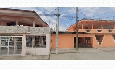 Casa Familiar en venta C. Tito Livio Enríquez  Comalcalco Tabasco/ Recuperacion Bancaria