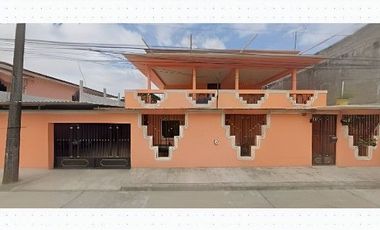 Casa Familiar en venta C. Tito Livio Enríquez  Comalcalco Tabasco/ Recuperacion Bancaria