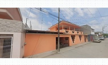 Casa Familiar en venta C. Tito Livio Enríquez  Comalcalco Tabasco/ Recuperacion Bancaria