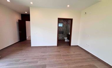 Casa en venta el Palomar Tlajomulco