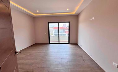 Casa en venta el Palomar Tlajomulco