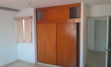 VENDO CASA EN FRACC. PARQUE ARBOLEDAS