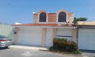 VENDO CASA EN FRACC. PARQUE ARBOLEDAS
