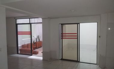 Oficina en Arriendo en Trinidad  ,Guayabal