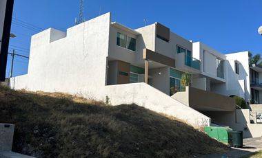 Terreno en Venta Tlajomulco Coto Bosques de Santa Anita - FRENTE A PARQUE