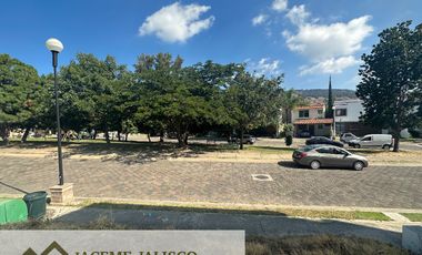 Terreno en Venta Tlajomulco Coto Bosques de Santa Anita - FRENTE A PARQUE