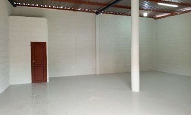 Se renta local comercial cerca al centro, Machala
