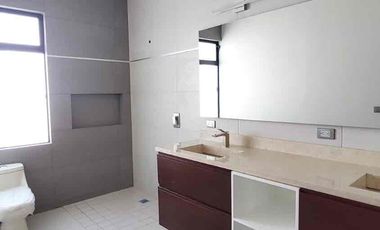 se vende casa en Bosques Vallarta