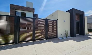 CASA EN VENTA EN ESMERALDA, ARAUCARIA 6 MONACO 5F