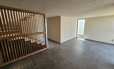 CASA EN VENTA EN ESMERALDA, ARAUCARIA 6 MONACO 5F