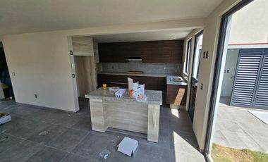 CASA EN VENTA EN ESMERALDA, ARAUCARIA 6 MONACO 5F