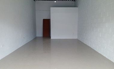 Se renta local comercial cerca al centro, Machala