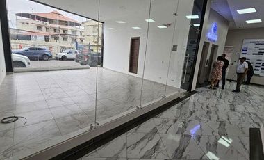 Alquilo local comercial edificio Platinum
