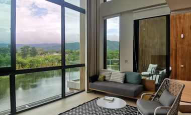 Lakeside living, in the most prestigious low rise condo unit at Khao Yai.  136 sq meter duplex, 2 bedrooms 2 bathrooms.