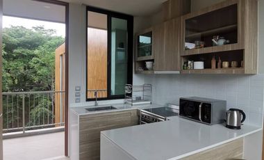 Lakeside living, in the most prestigious low rise condo unit at Khao Yai.  136 sq meter duplex, 2 bedrooms 2 bathrooms.