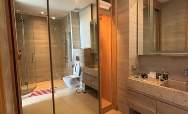 Lakeside living, in the most prestigious low rise condo unit at Khao Yai.  136 sq meter duplex, 2 bedrooms 2 bathrooms.