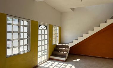 CASA EN VENTA, CON ALBERCA, YAUTEPEC, MORELOS