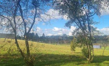 SE VENDE PARCELA 5000m2 EN FRUTILLAR, CERCANO A ROTONDA