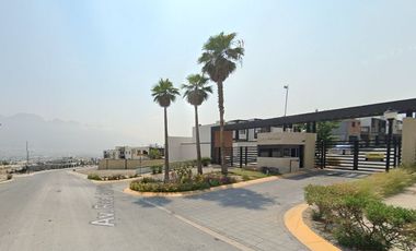 Casa en venta en Santa Catarina, Nuevo León. mm