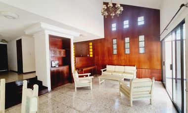 Casa en venta en residencial El mirador. Ubicación inmejorable.