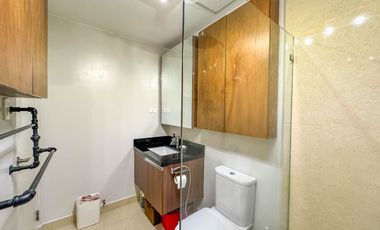 For Sale: 1-Bedroom Unit in Shang Salcedo Place