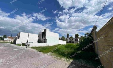 Lote en venta, ubicado en fraccionamiento cerrado, último lote de la privada, residencial Diamante a 5 minutos de Angelópolis centro comercial y hospital Ángeles.