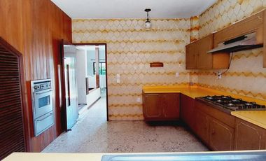 Casa en venta en residencial El mirador. Ubicación inmejorable.