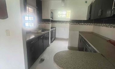 Casa de 4 recámaras, amueblada, y con alberca, en Bonaterra, Veracruz