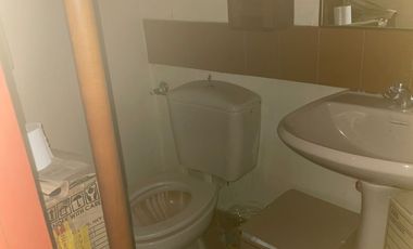 Hermosa oficina en un piso completo