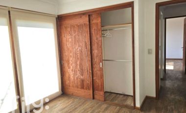 Venta Parcela de Agrado con 2 Casas, Piscina y Vista Despejada