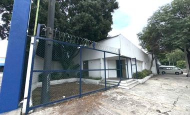 Extraordinario local en renta, Ave. Gavilán, Guadalupe del Moral, Iztapalapa