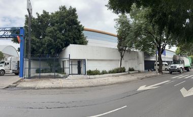 Extraordinario local en renta, Ave. Gavilán, Guadalupe del Moral, Iztapalapa