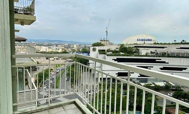 Condominium for Rent in Two Serendra  | ERE Code: 8443🌟