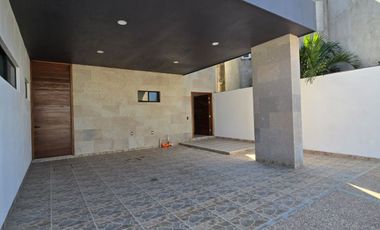 casa en venta en Royal Campestre 200mts zona del campestre