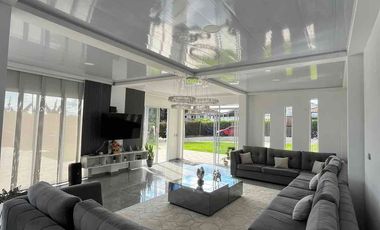 Vendo o permuto Casa Campestre en Morelia