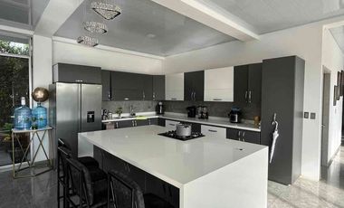 Vendo o permuto Casa Campestre en Morelia