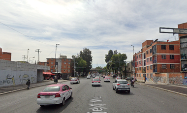 Remate Bancario En Av. Del Trabajo 20, Venustiano Carra Cdmx