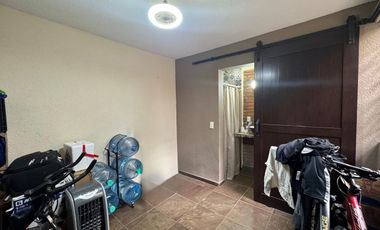 Casa en venta en Arboledas de Jacarandas con recamara en planta baja
